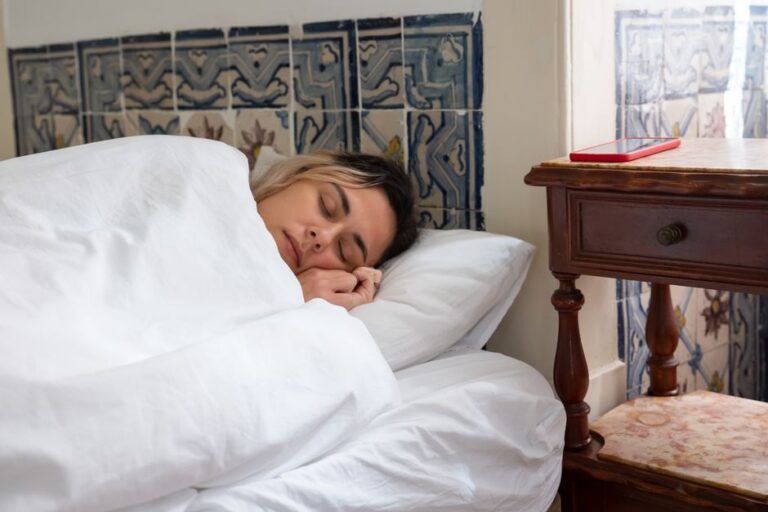 Curiosidades sobre os hábitos de sono em diferentes culturas e como melhorar o seu descanso